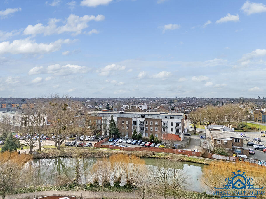 Main image of property: Baddow Road, Chelmsford, Essex, CM2
