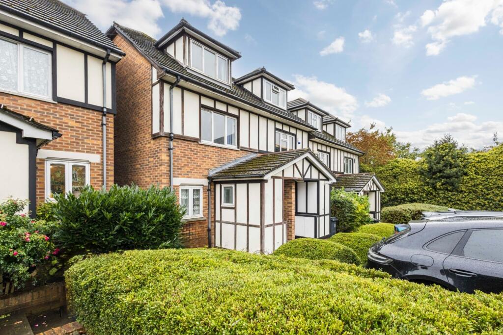 Main image of property: Hendon, London, NW4