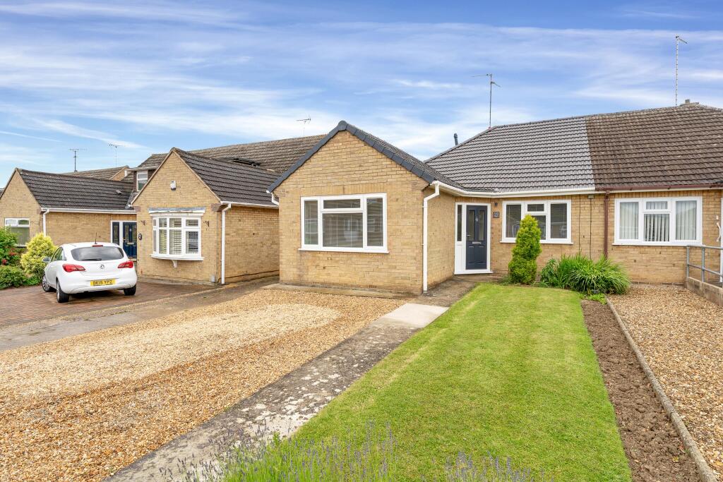 3 bedroom semidetached bungalow for sale in Amberley Slope, Werrington
