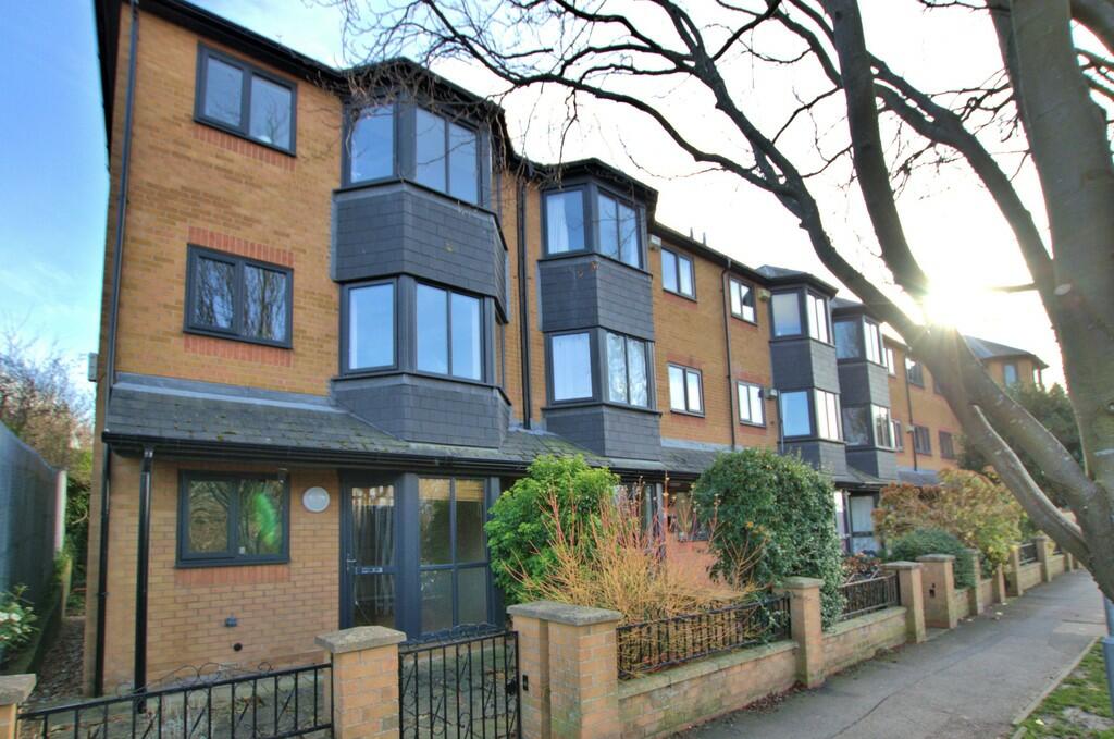 2 bedroom apartment for rent in The Mallards, River Lane, CB5