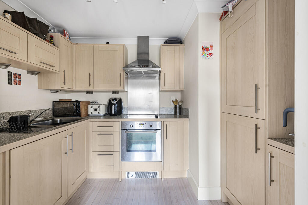 Additional property image - St. Matthew's Gardens, Cambridge