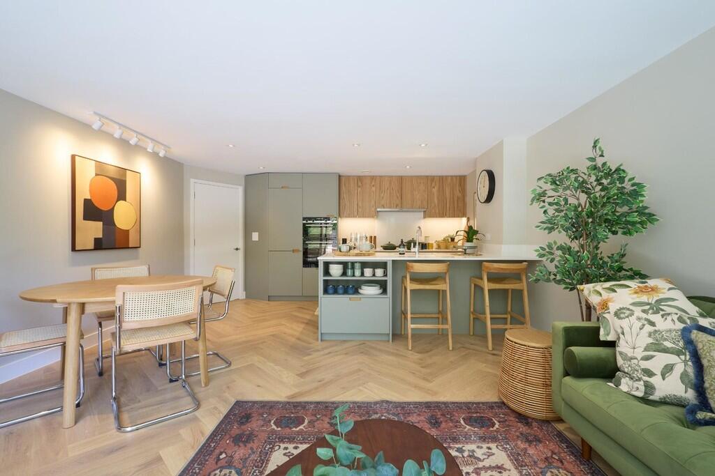Main image of property: Flat 1, Hills Road, Cambridge