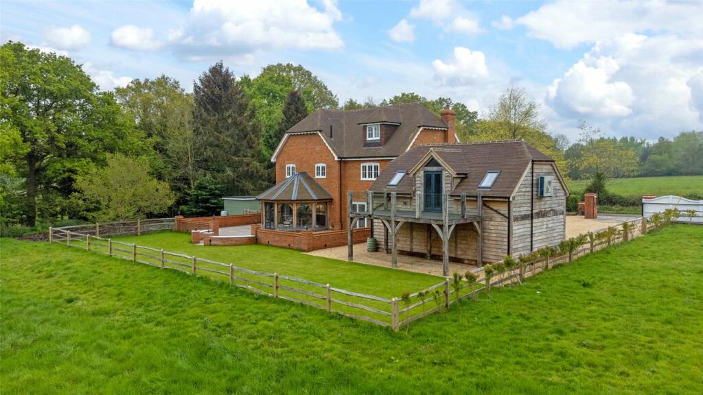 Main image of property: Scratchface Lane, Bradfield, Reading, RG7