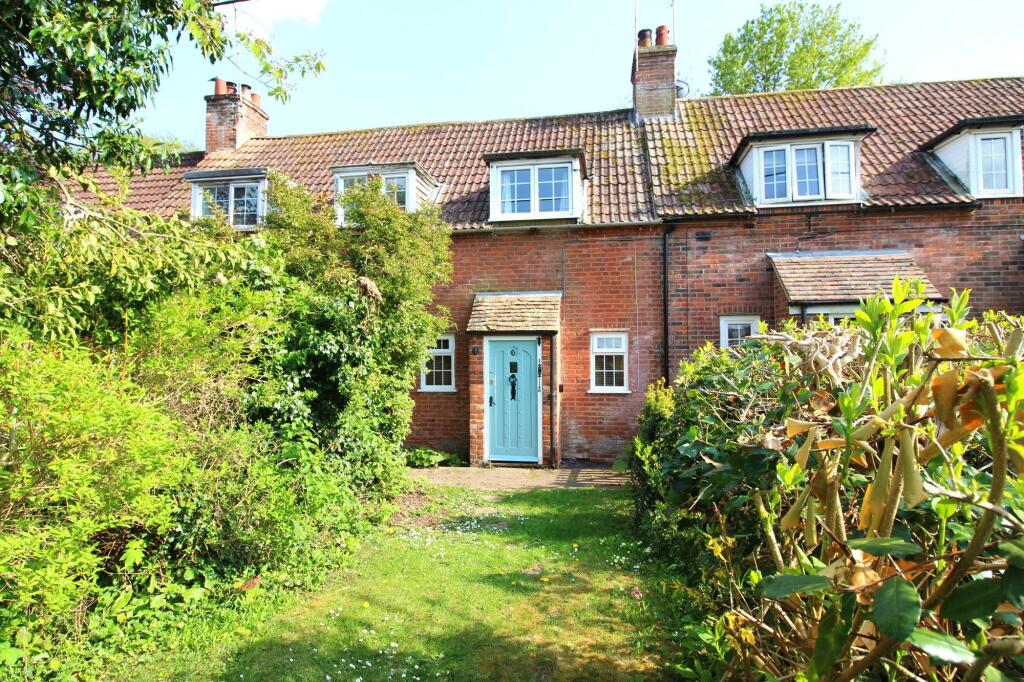 Main image of property: Bursledon Terrace, High Street, Shipton Bellinger