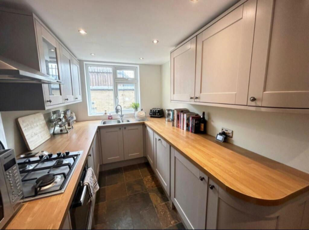 2 bedroom terraced house for sale in Cherry Road, Chester, CH3 5, CH3