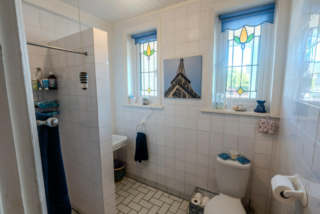 Additional property image - Forest Road, Wirral, CH47