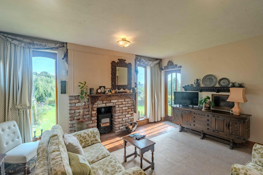 Additional property image - The Rake, Neston, CH64 5