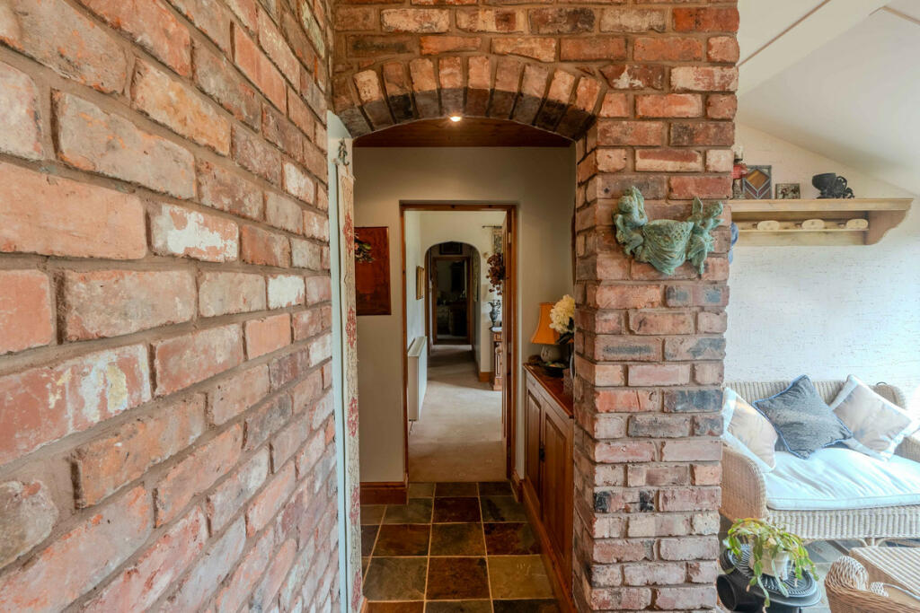 Additional property image - The Rake, Neston, CH64 5