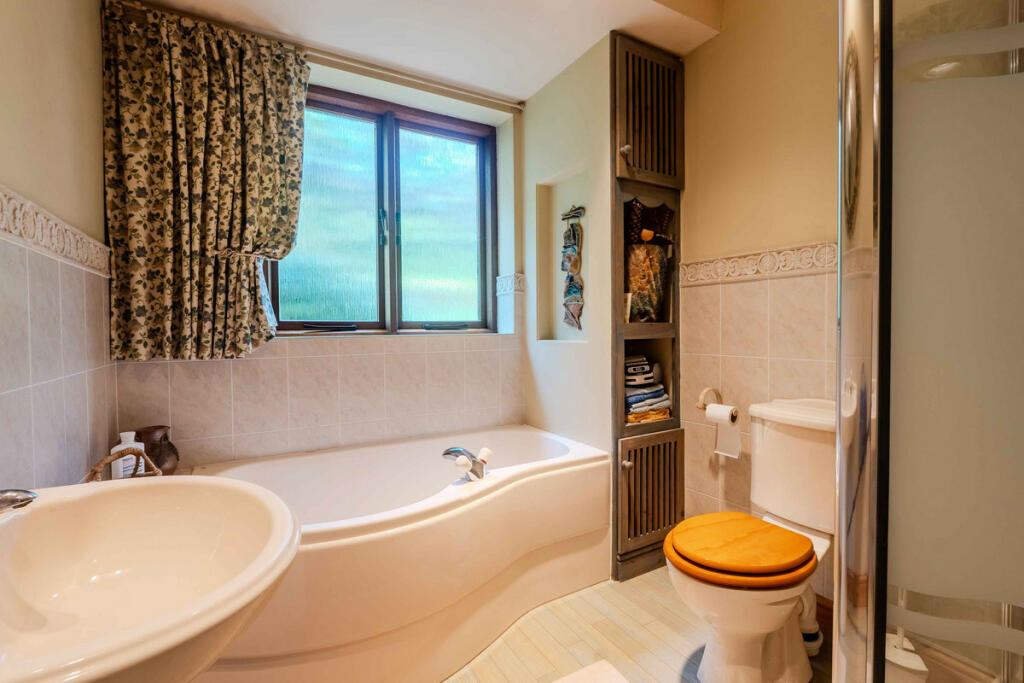 Additional property image - The Rake, Neston, CH64 5