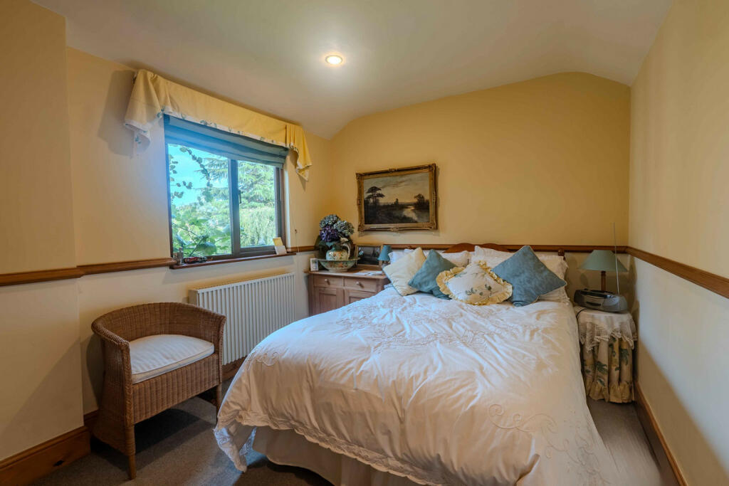 Additional property image - The Rake, Neston, CH64 5