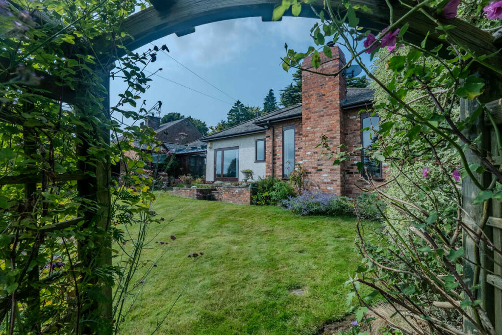 Additional property image - The Rake, Neston, CH64 5