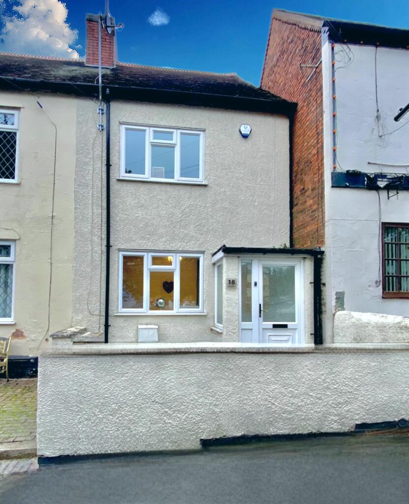 2 bedroom semidetached house for sale in The Green, Hartshill, CV10