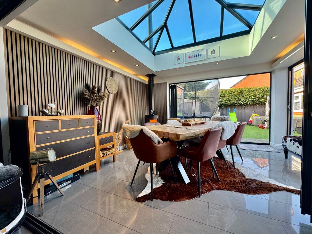 Additional property image - Daffodil Drive, Bedworth, CV12