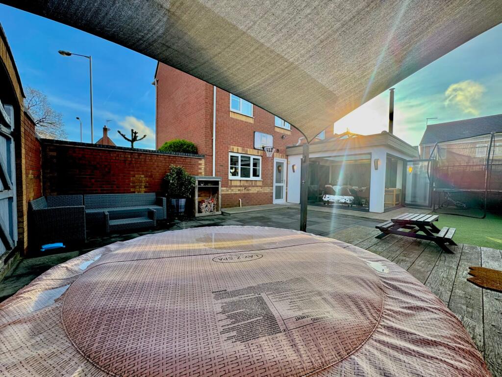 Additional property image - Daffodil Drive, Bedworth, CV12