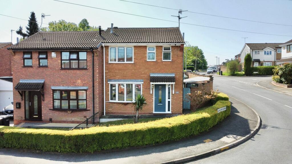 Main image of property: Frensham Drive, Nuneaton, CV10