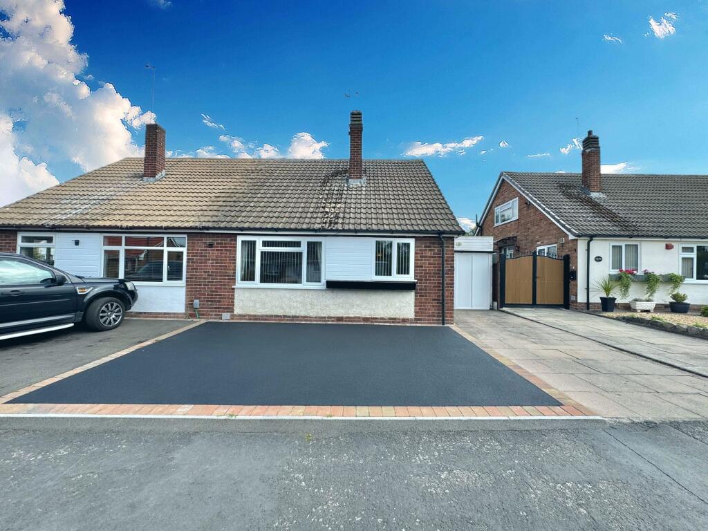Main image of property: Church Lane, Nuneaton, CV10