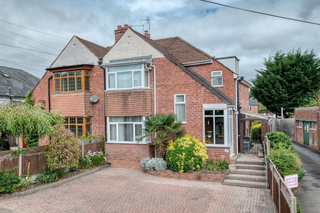 Main image of property: Newland Crescent, Rushwick, Worcester, WR2 5SH