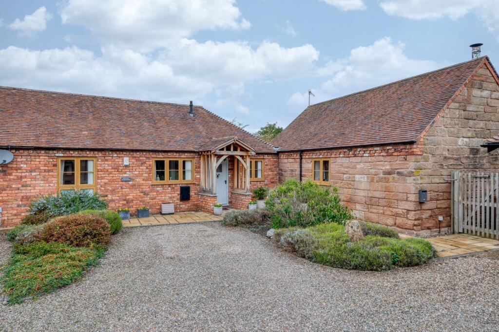 Main image of property: Hadley, Mayhouse Court, WR9
