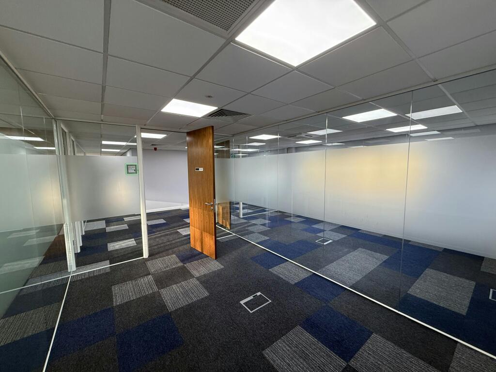 1F Meeting Room 3.jpeg