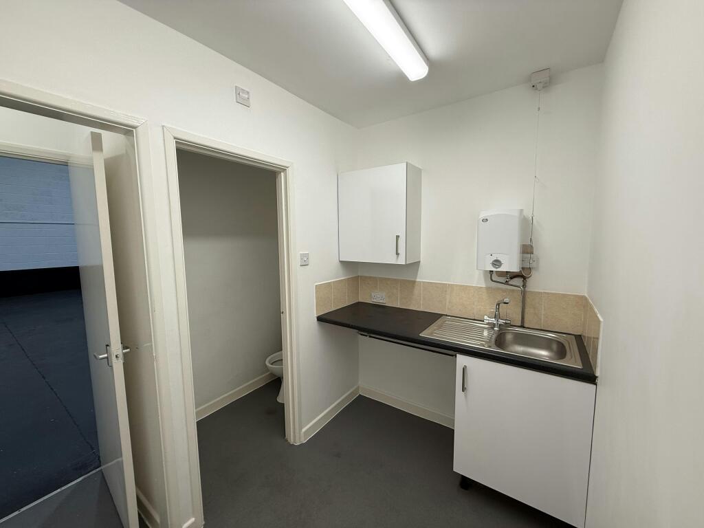 Unit 2 Kitchen & WCs