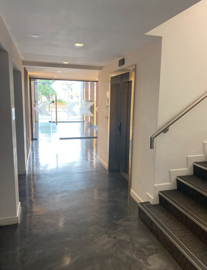 Chevron Apartments entrance & foyer