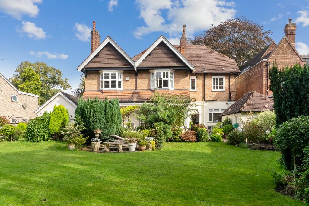 6 bedroom detached house for sale in Beech House, Knighton Grange Road