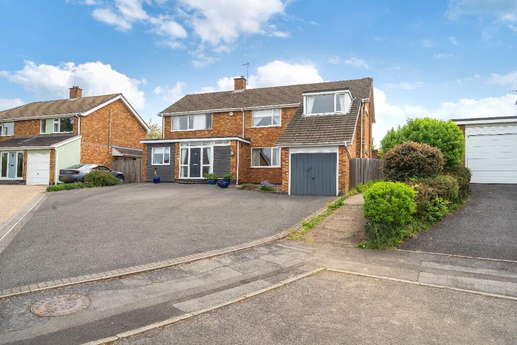Main image of property: Spinney View, Great Glen, LE8