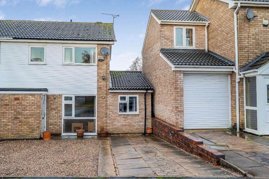 Main image of property: Culworth Drive, Wigston, Leicestershire, LE18