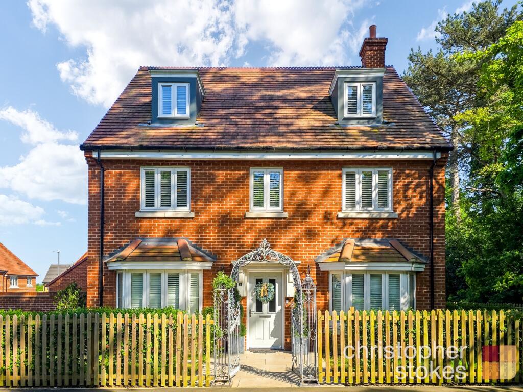 Main image of property: Elmer Close, Hoddesdon, Hertfordshire, EN11 8FS