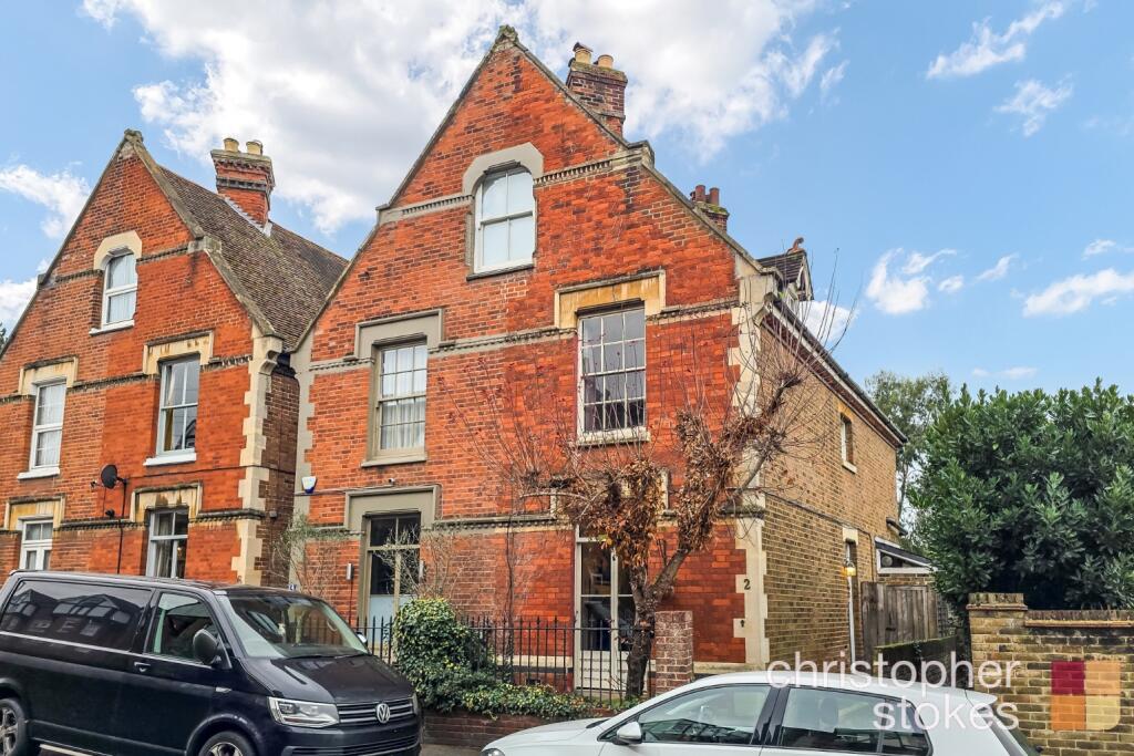 Main image of property: Rose Vale, Hoddesdon, Hertfordshire, EN11 8NR