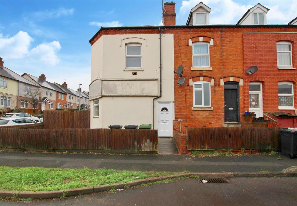 Main image of property: Prospect Road South, Redditch, B98 8ND