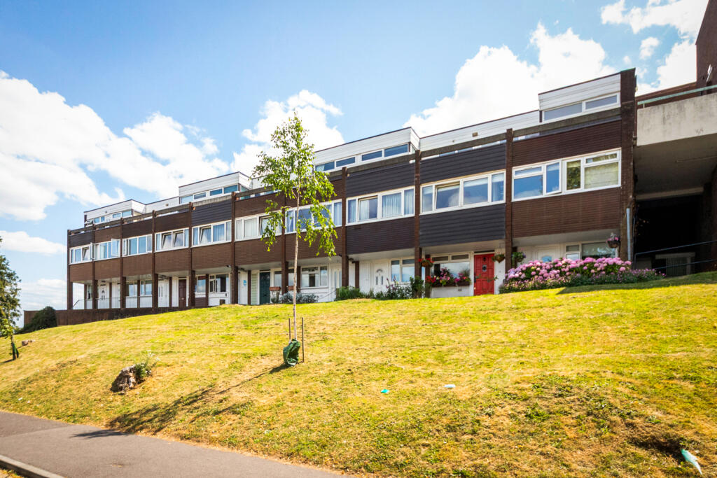 Main image of property: Sylvan Road, London, SE19