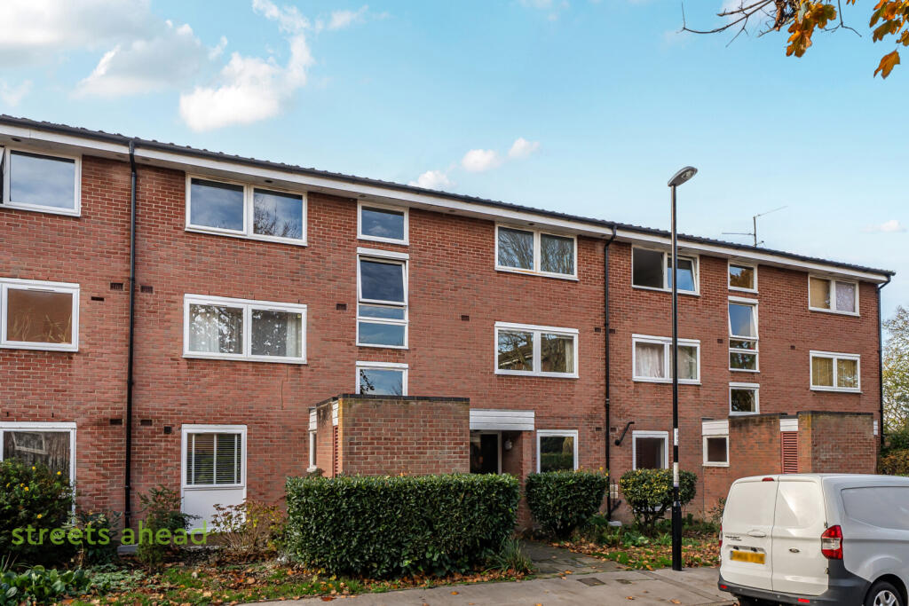 Main image of property: Eskmont Ridge, London, SE19