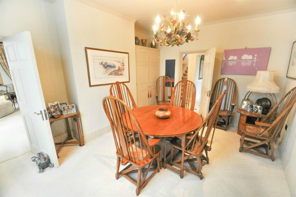 Additional property image - 17 Poole Road, WIMBORNE, BH21