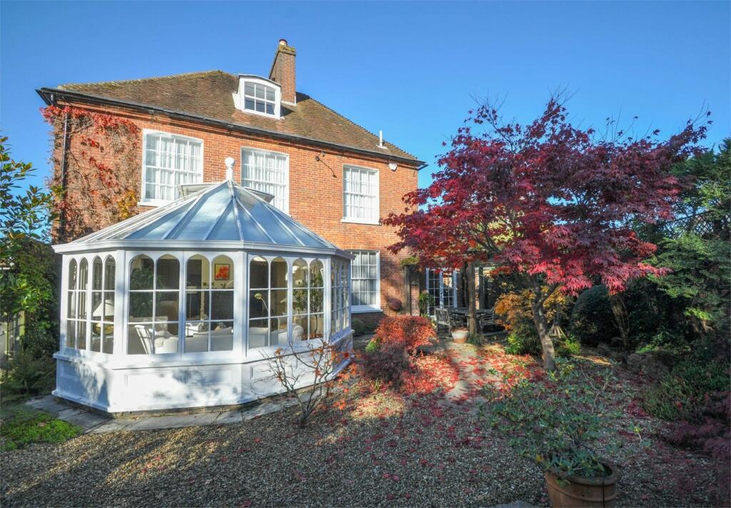 Additional property image - 17 Poole Road, WIMBORNE, BH21