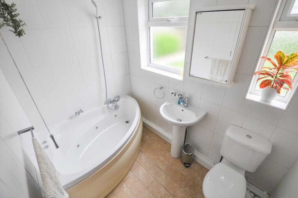 Additional property image - Hayes Close, Wimborne, BH21