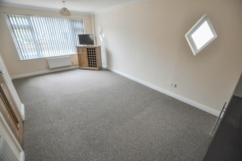 Additional property image - Hayes Close, Wimborne, BH21