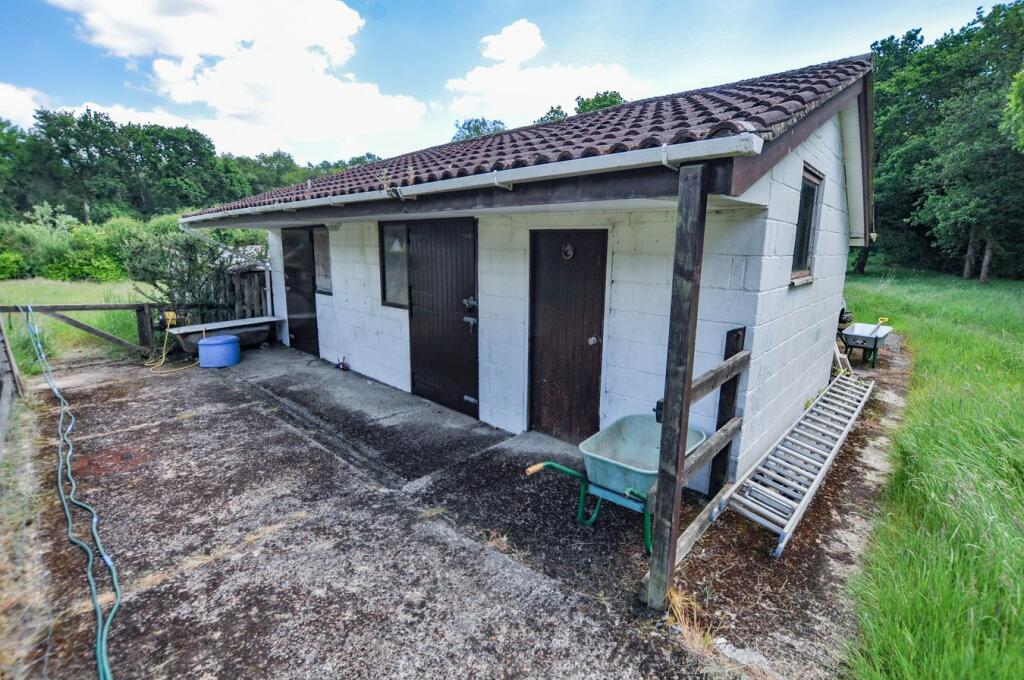 Additional property image - Lonnen Road, Wimborne, BH21