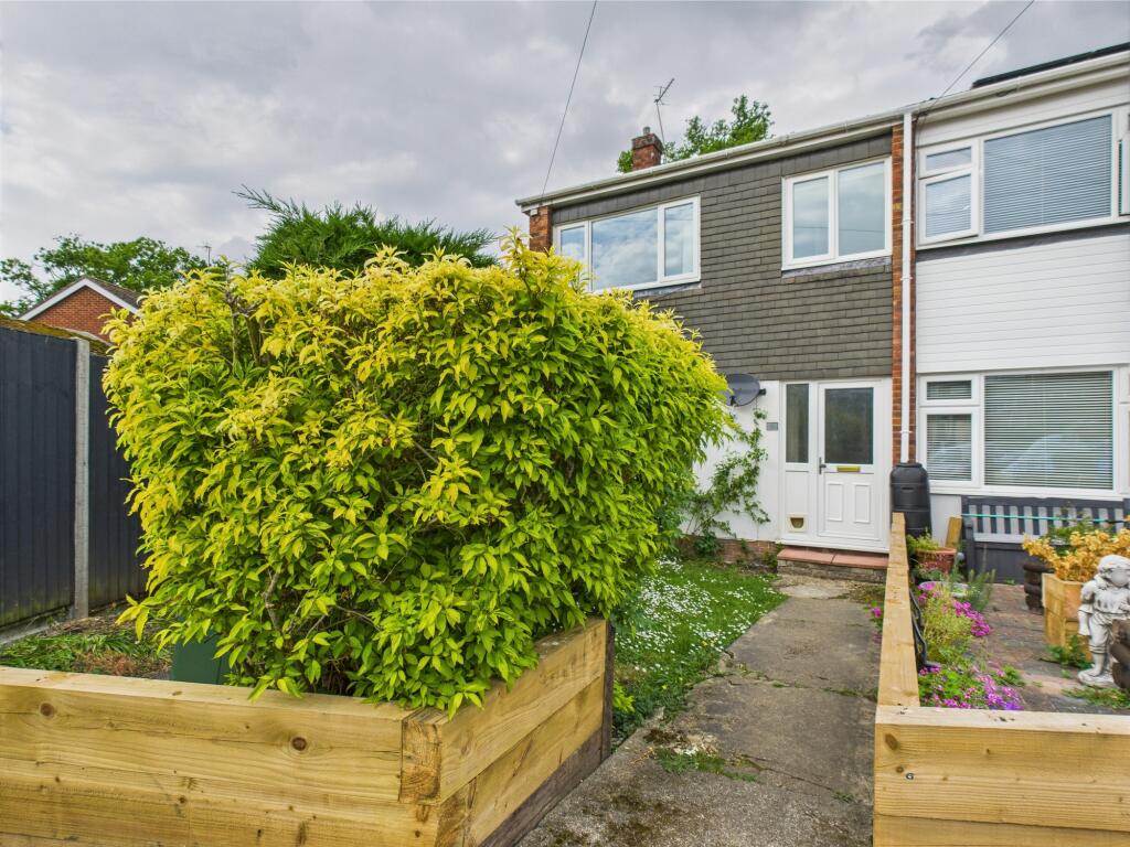 Main image of property: North View Road, Tadley, RG26