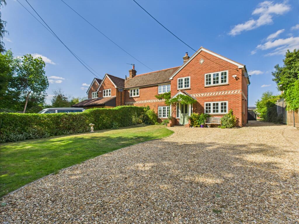 Main image of property: The Glen, Tadley, RG26