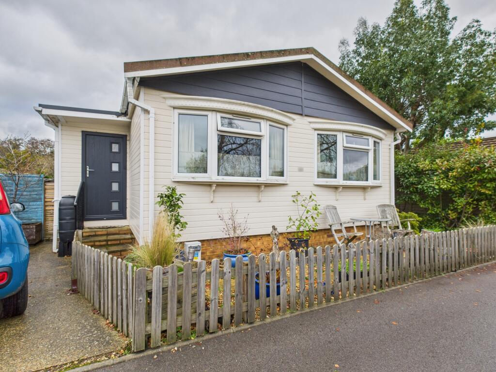 Main image of property: First Avenue, Reading, RG7