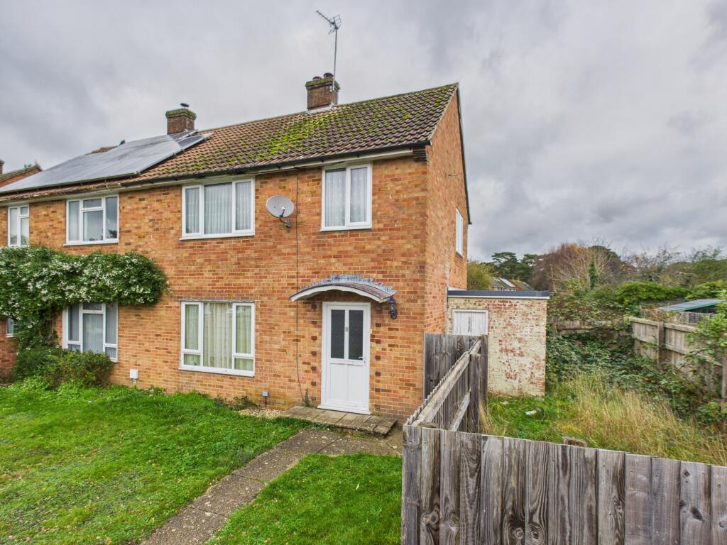 Main image of property: Long Grove, Tadley, RG26