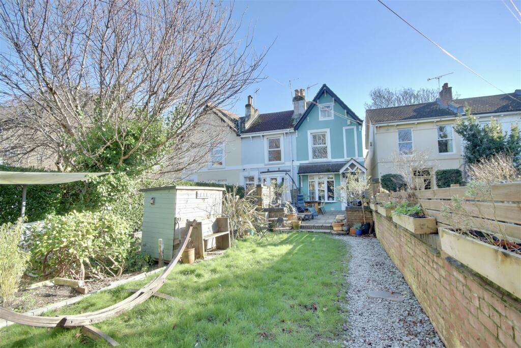3 bedroom terraced house for sale in Garden Terrace, Southsea, PO5
