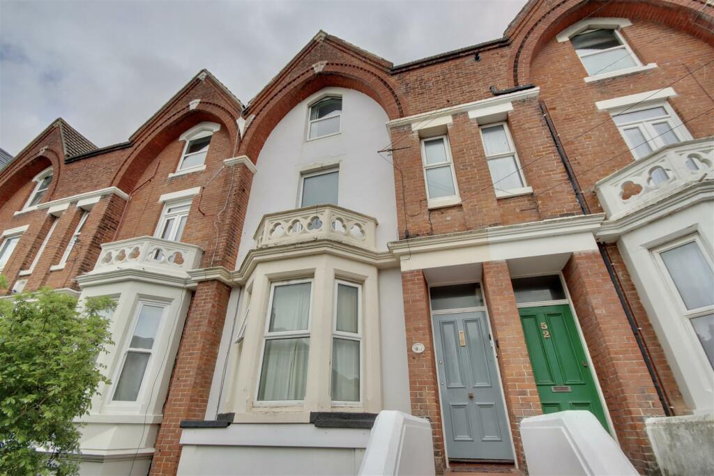 3 bedroom flat for sale in St. Andrews Road, Southsea, PO5