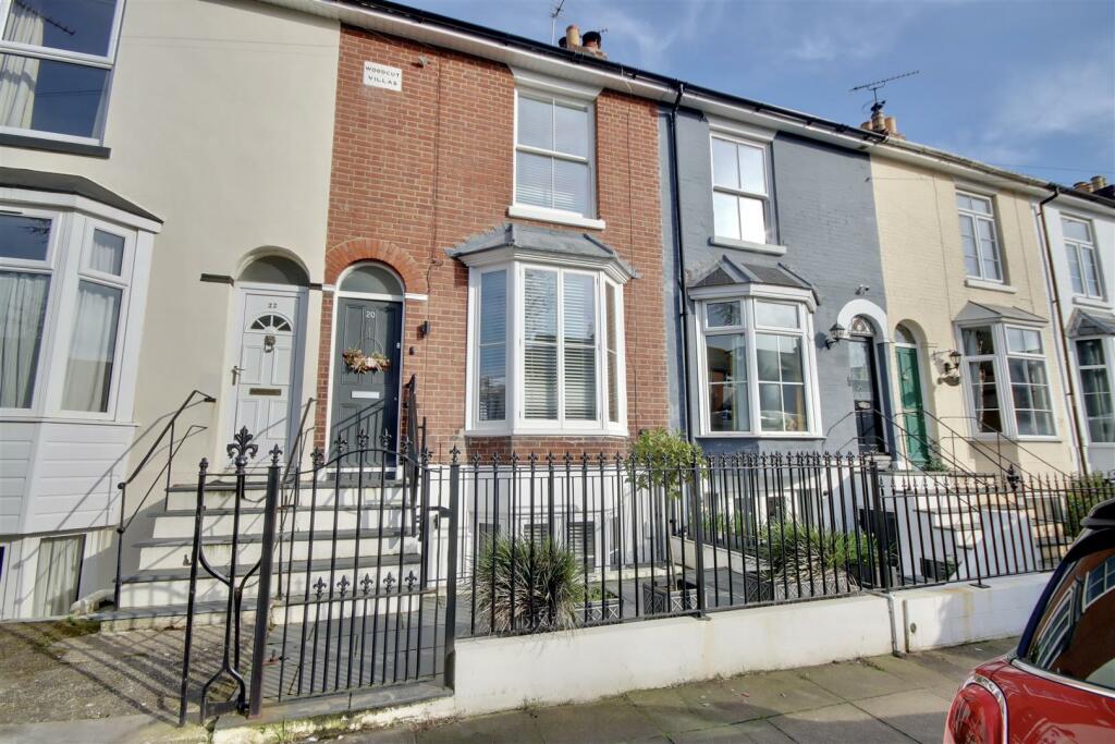 2 bedroom town house for sale in Chelsea Road, Southsea, PO5