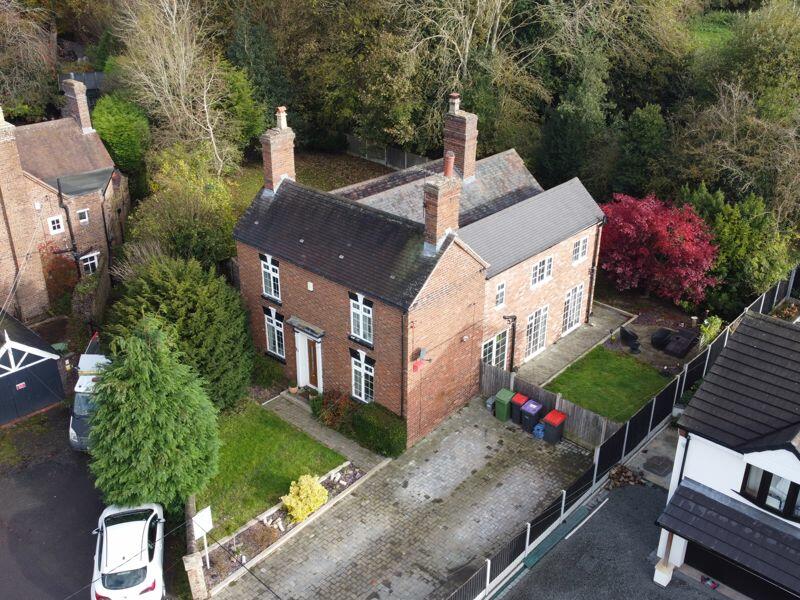 4 bedroom detached house for sale in St. Lukes Road, Doseley, Telford