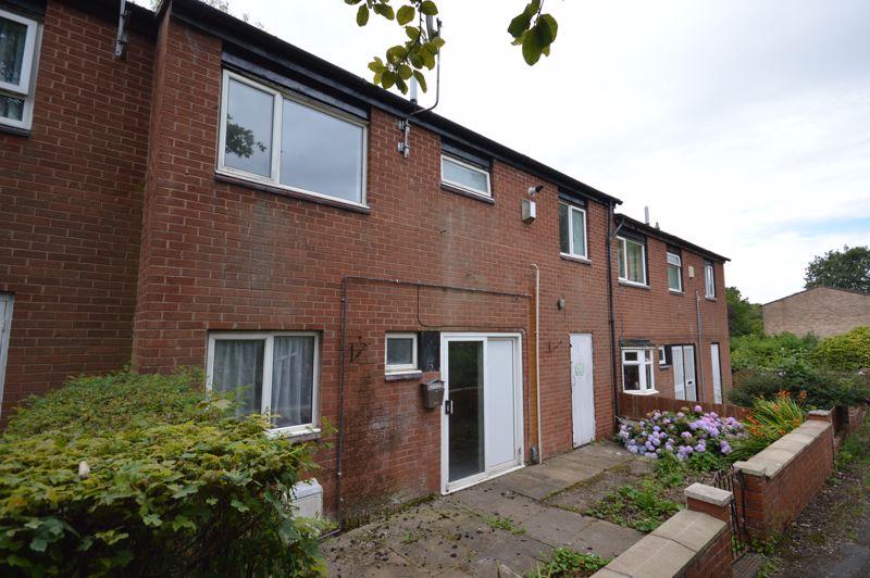 4 bedroom terraced house for sale in Brookside, Telford