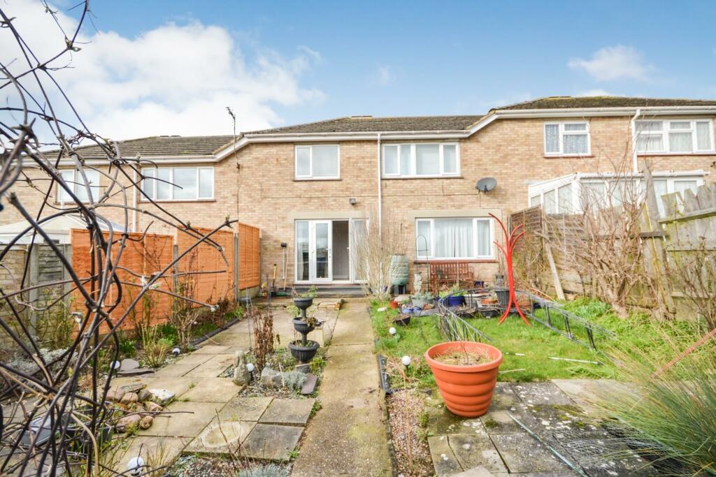 3 bedroom terraced house for sale in Dalham Place, Haverhill, CB9