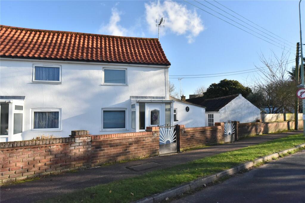 2 bedroom semidetached house for sale in Folly Road, Mildenhall, Bury