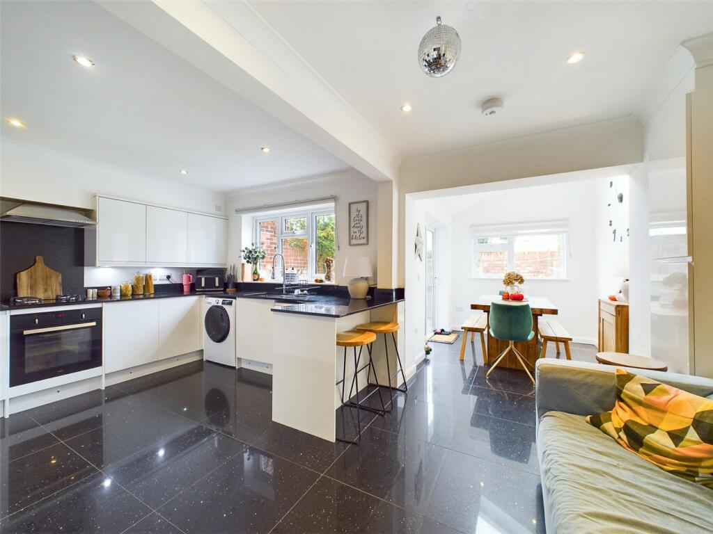Additional property image - Sycamore Close, Christchurch, Dorset, BH23